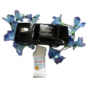 Cat & Jack NWT 2 Pairs Knee High Socks Girls S (5.5-8.5)